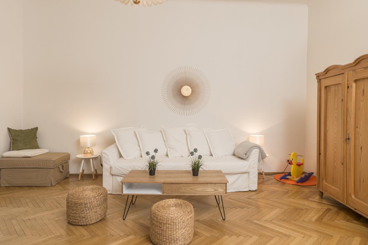 Silent Paradise Ober St Veit Виена Екстериор снимка